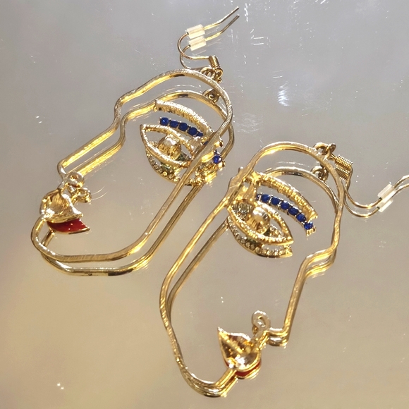 Gold Tone Lovely Lady Earrings - Picture 3 of 4